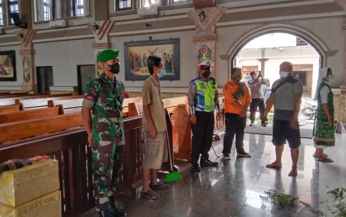Pos Pelayanan Operasi Lilin Telabang 2021 Katingan Patroli Gabungan Sasar Gereja