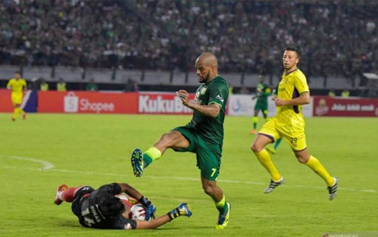 David da Silva Bidik Gelar Juara Bersama Persib Bandung
