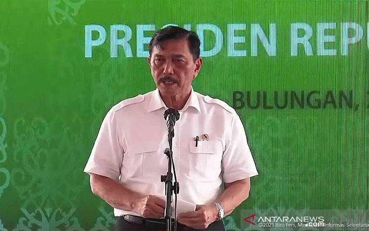 Menko Luhut Imbau Masyarakat Liburan Dalam Negeri Saja