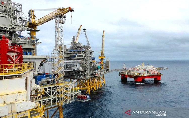 Minyak Beragam di Tengah Kemungkinan OPEC+ akan Tingkatkan Pasokan