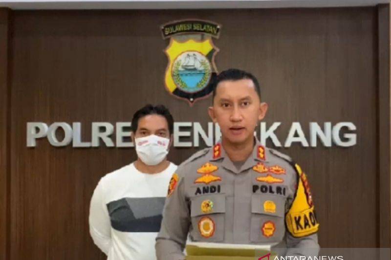 Polisi Tahan 6 Pesepakbola karena Aniaya Wasit