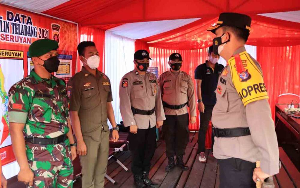 Kapolres Seruyan Sambangi Pos Pengamanan Operasi Lilin Telabang 2021