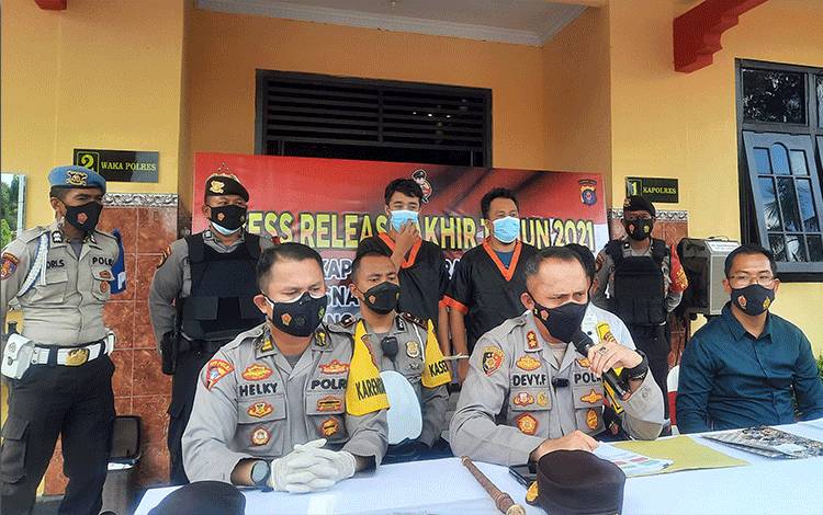 Polres Kobar Amankan 2 Penambang Emas Ilegal