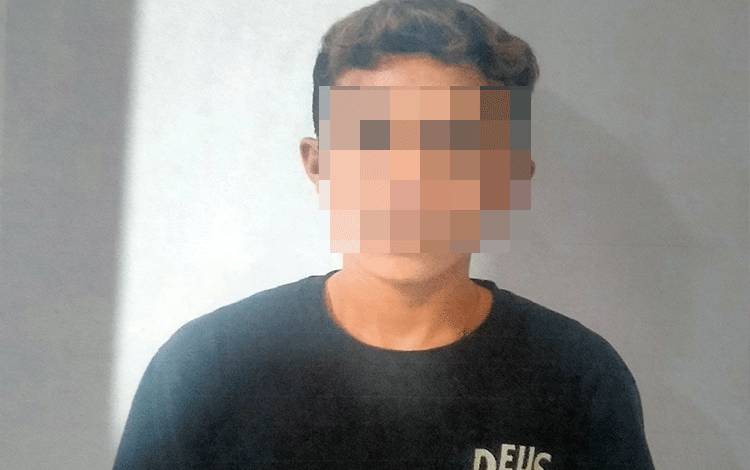 Tersangka Ini Sebut Diamankan Saat Membagi Sabu