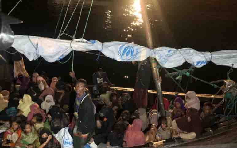 120 Warga Etnis Rohingya Dievakuasi ke Daratan Aceh