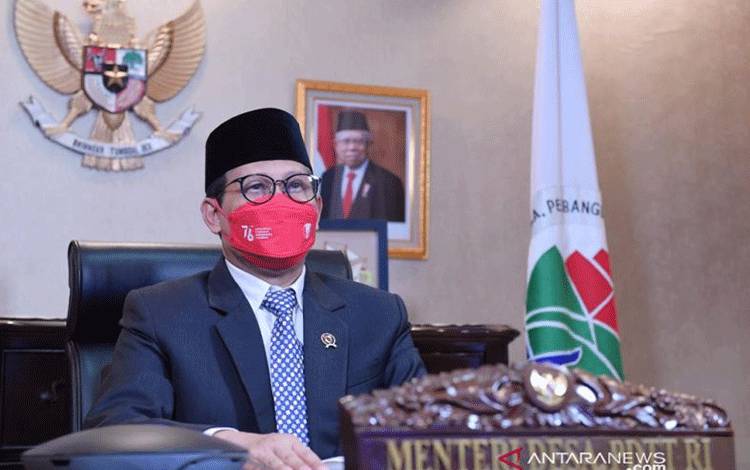 Mendes PDTT Ajak Warga Desa Rayakan Pergantian Tahun Baru di Rumah