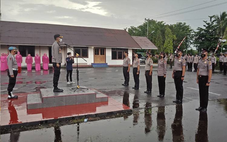 28 Personel Polres Barito Selatan Naik Pangkat