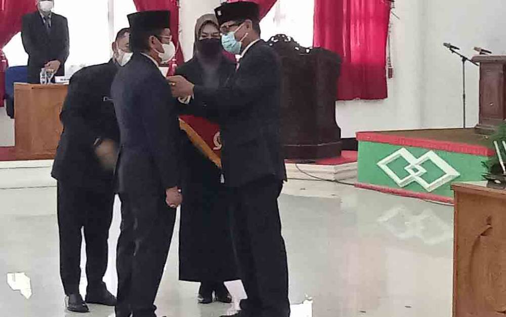 DPRD Barito Selatan Lantik Wakil Ketua dan PAW Anggota dari Golkar