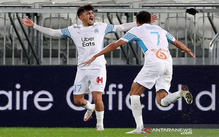Cengiz Under Antar Marseille Naik Posisi Kedua Klasemen Liga Prancis