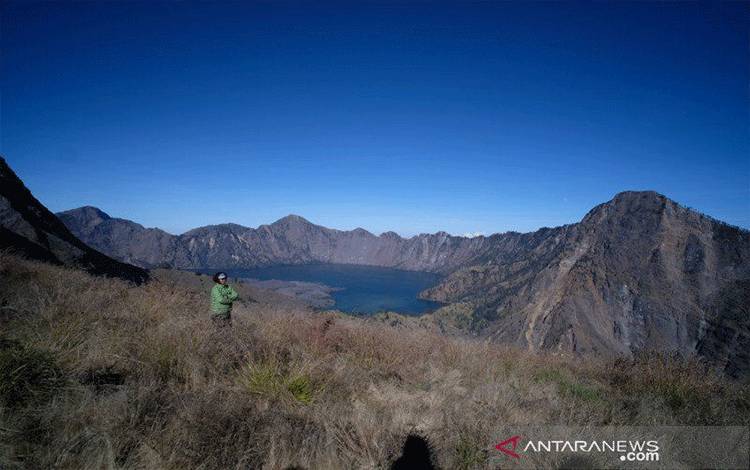 PNBP dari Pendakian Gunung Rinjani Meningkat 120 Persen