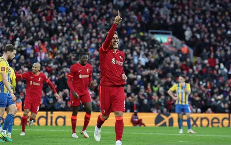 Liverpool dan Tottenham Hindari Kejutan Piala FA
