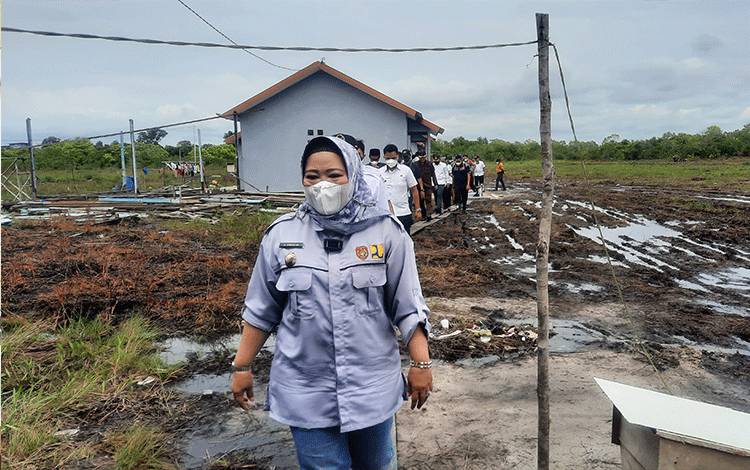 Serah Terimakan Relokasi Rumah Korban Bencana Desa Keraya, ini Permintaan Bupati