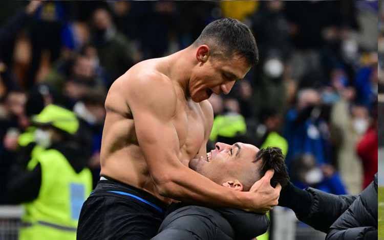 Sanchez Antar Inter Juarai Piala Super Italia