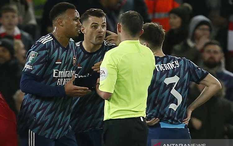 10 Pemain Arsenal Sukses Tahan Imbang Liverpool