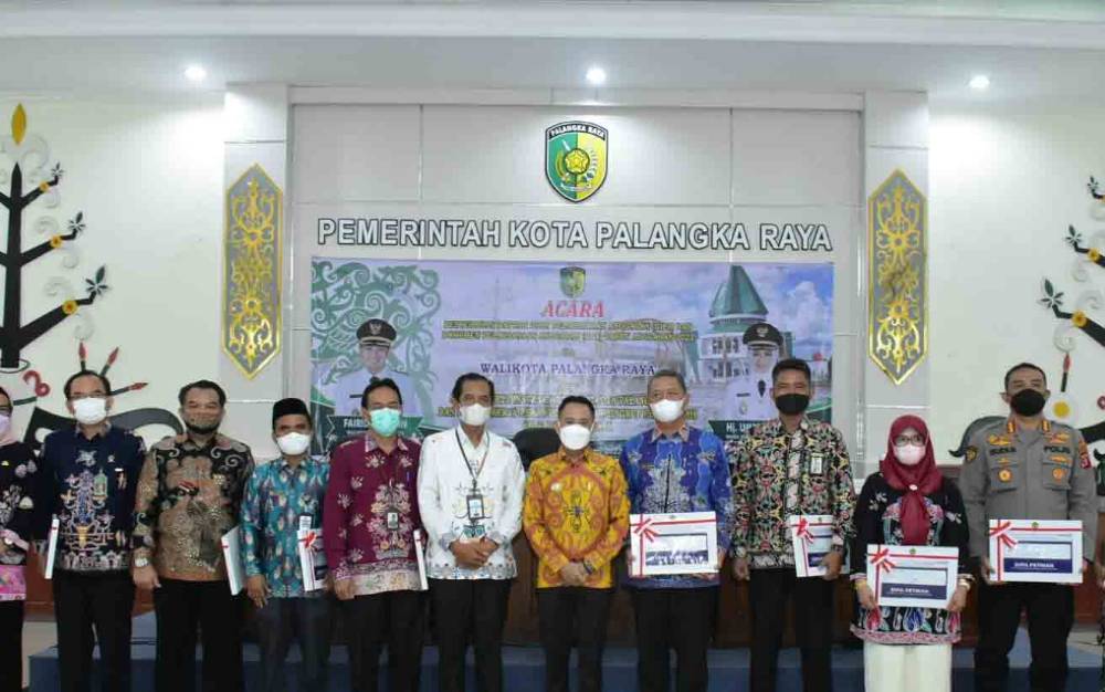 Wali Kota Palangka Raya Serahkan DIPA dan DPA Instansi Vertikal