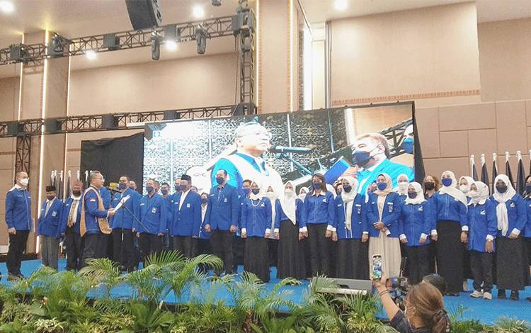 Zulkifli Hasan Lantik Pengurus PAN Kalteng, Begini Pesannya