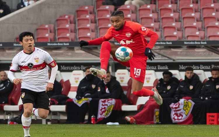 Leipzig Tundukkan Stuttgart ketika Tren Nirmenang Wolfsburg Berlanjut
