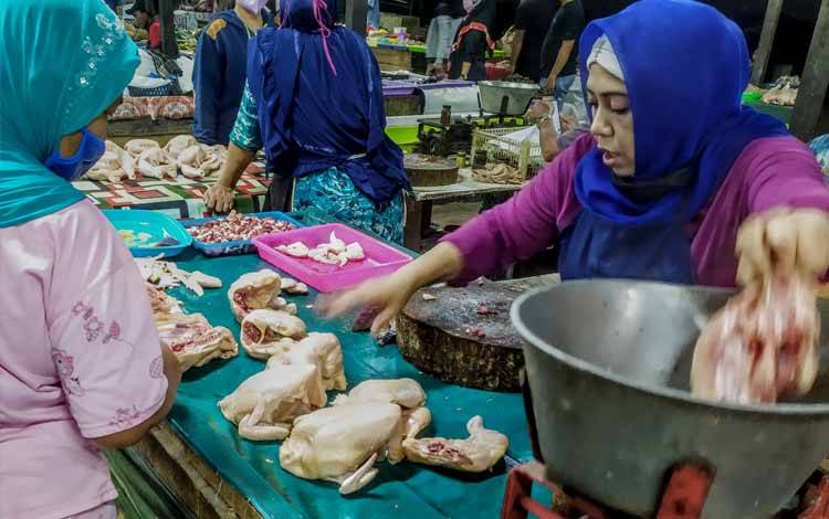 Harga Daging Ayam Masih Mahal, Tapi Telurnya Malah Turun
