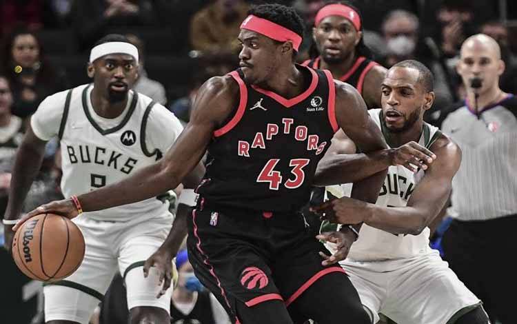 Triple-Double Pascal Siakam Bantu Raptors Singkirkan Bucks