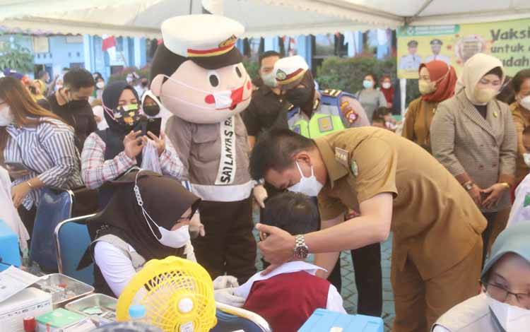 Murid dari 5 SD di Barito Utara Diberikan Vaksinasi Covid-19