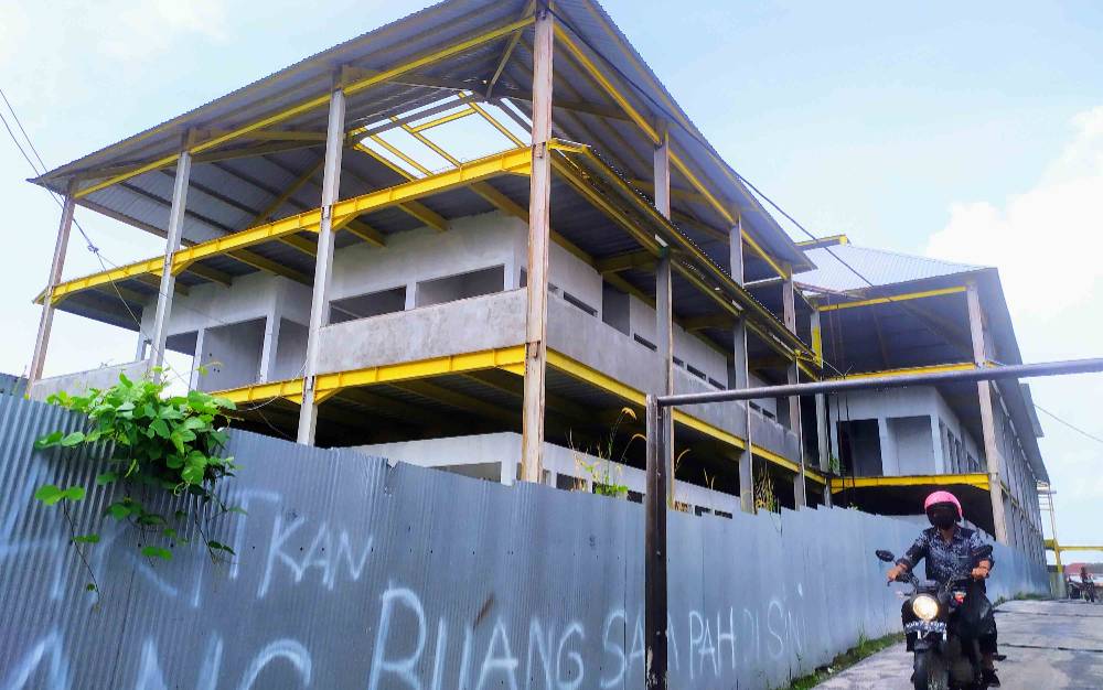 Bupati: Pasar Mangkikit Belum Diambil Alih Pemerintah