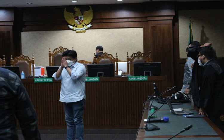Hakim Tipikor Perintahkan Rampas Tanah, Apartemen, dan Mobil Heru Hidayat