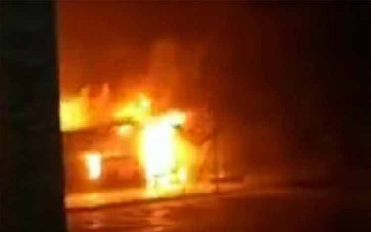 Kebakaran Hanguskan Sebuah Kios Sembako di Kapuas Tengah