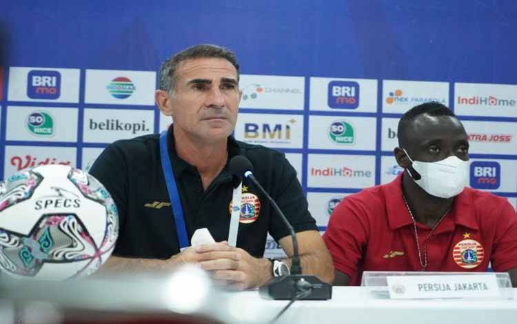 Persija Tunjuk Sudirman Gantikan Angelo Alessio