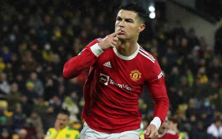 Cristiano Ronaldo akan Bertahan di Manchester United