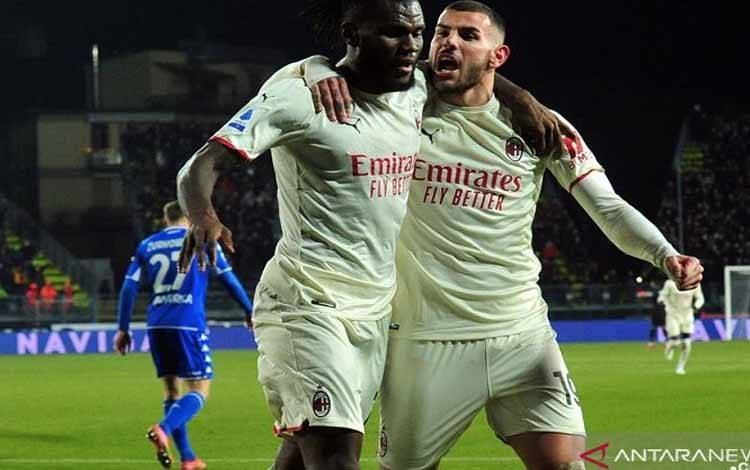 Tottenham Hotspur Berencana Boyong Franck Kessie dan Adama Traore