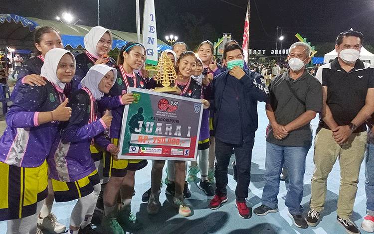 Bupati Barito Timur Saksikan Final Bartim Basketball Well Played U-23