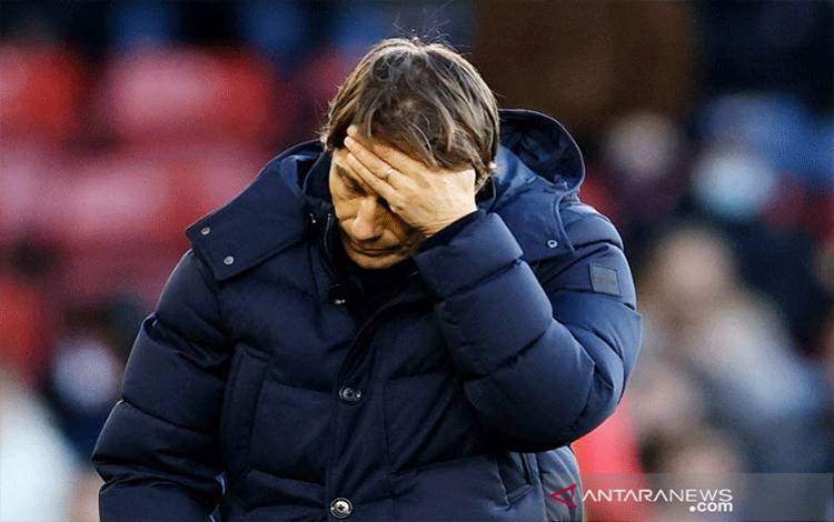 Conte Desak Tottenham Datangkan Pemain Anyar