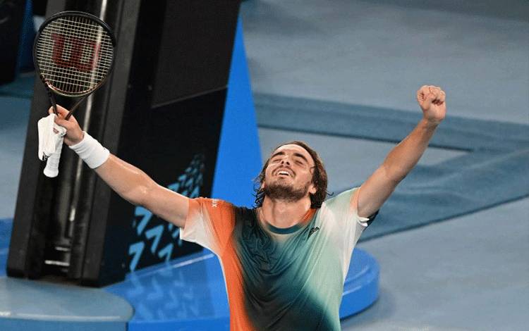 Tsitsipas Lalui Laga Lima Set Melelahkan Menuju Perempat Final