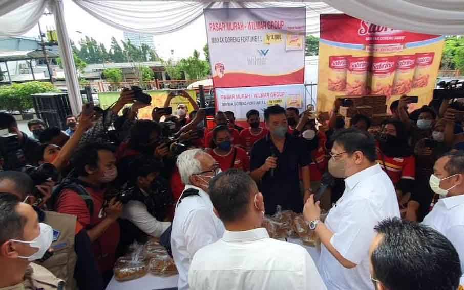 Dukung Kebijakan Pemerintah, Wilmar Pasarkan Minyak Goreng Kemasan Rp 14 Ribu