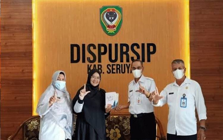 DISPURSIP Seruyan Terima Hibah Buku "Aisitheru Arigato"