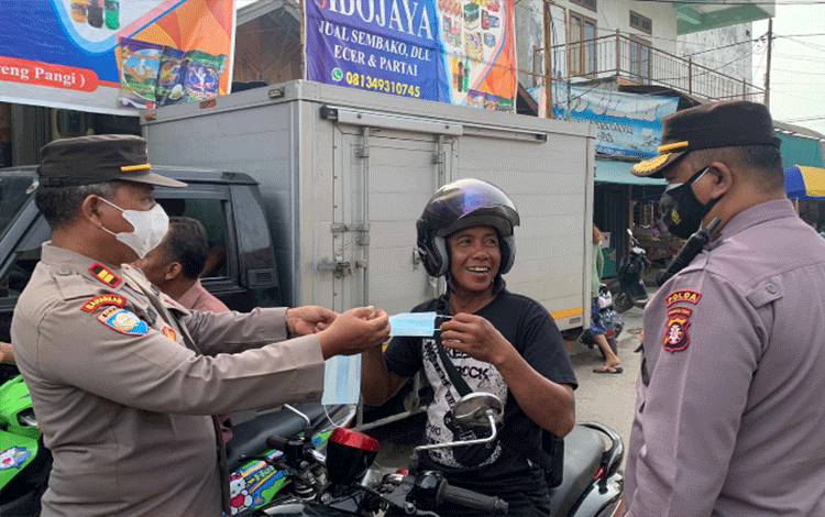Kabag Ops Polres Katingan Pimpin Tim Gerebek Pasar Kereng Pangi