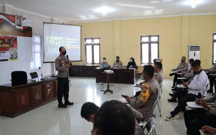 Ini Arahan Wakapolres Kapuas untuk Personel pada Penyuluhan Hukum