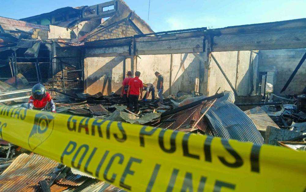 Ruko 10 Pintu Terbakar di Palangka Raya