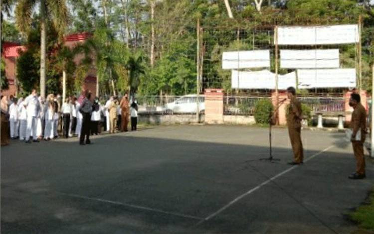 Apel Perdana Tahun 2022, Ini Pesan Direktur RSUD Kapuas Kepada Pegawai