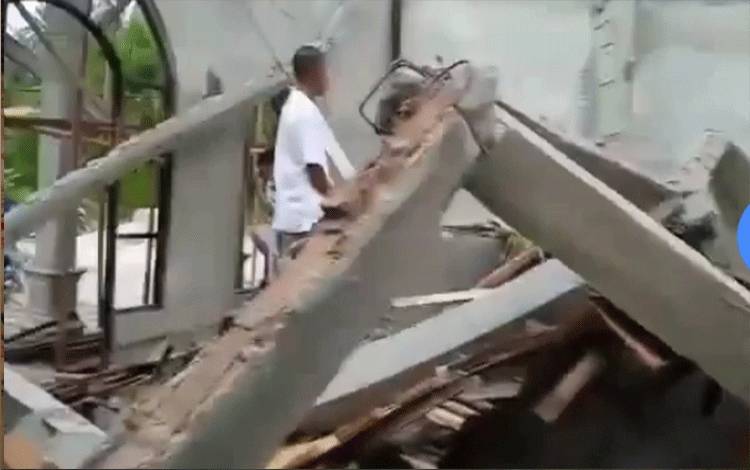 Bangunan Musola di Desa Sei Ijum Ambruk