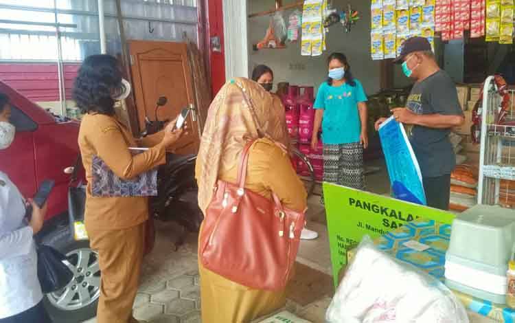 Disperindag Kota Palangka Raya Lakukan Sidak Pangkalan Gas Elpiji 3 Kg