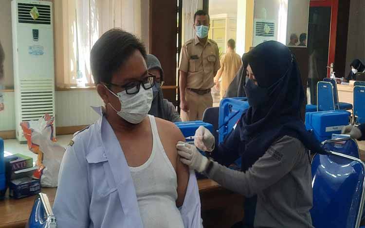 Vaksinasi Booster Telah Capai 6 Ribu Orang di Kobar