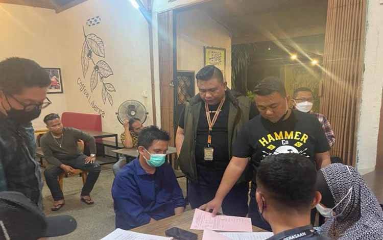Kejaksaan Tangkap Pengacara Mantan Ketua KPU Tanjung Jabung Timur