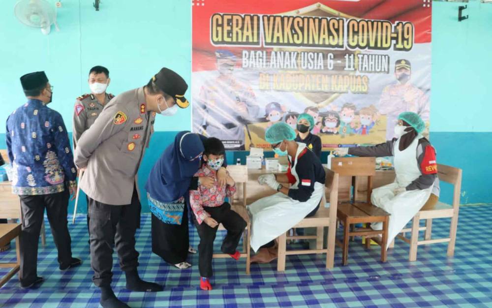 Kapolres Kapuas Apresiasi Antusiasme Anak-anak Ikuti Vaksinasi