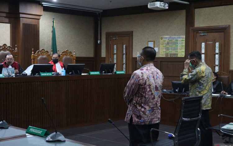 2 Mantan Pejabat Ditjen Pajak Divonis 9 dan 6 Tahun Penjara