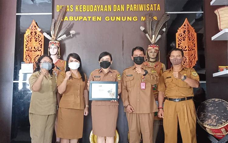 Pemkab Gunung Mas Sabet Penghargaan dari Kemendikbud-Ristek