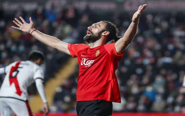 Elche dan Mallorca Jauhi Degradasi setelah Menangi Laga Kandang