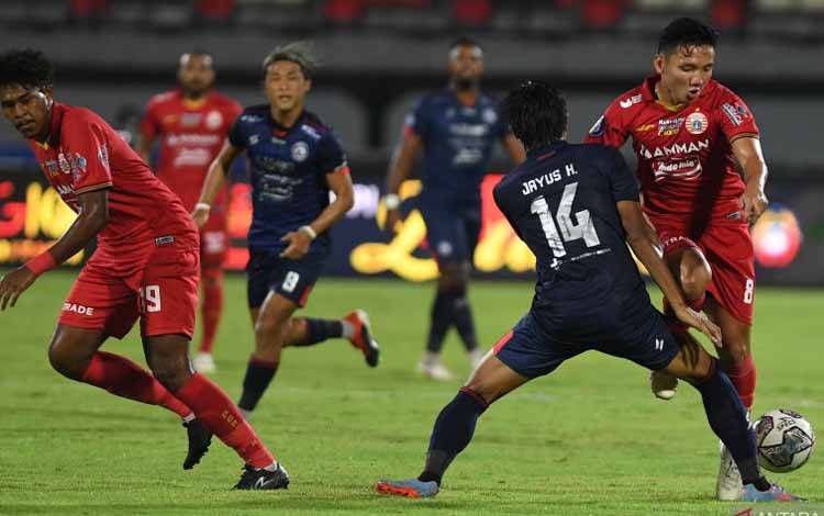 Eduardo Almeida Tuding Persija Ulur Waktu saat Hadapi Arema FC