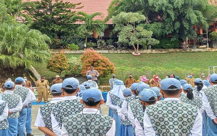 Polres Barito Utara Laksanakan Binluh di SMKN 1 Muara Teweh