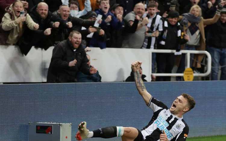 Kalahkan Everton 3-1, Newcastle United Keluar dari Zona Degradasi